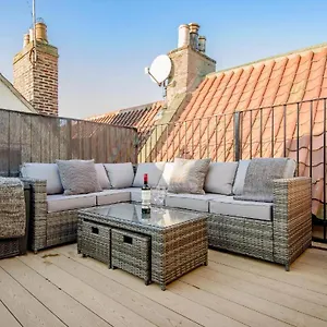  Apartment 89a Church Street - Luxury One Bed With Roof Terrace